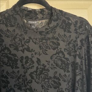 Torrid Black Floral Patterned Top. Size 3X.